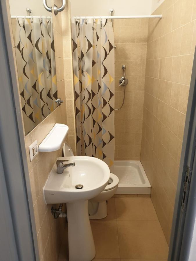 Art In Accommodation Рим Экстерьер фото
